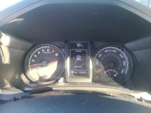 Used 2020 Toyota Tacoma SR image 24