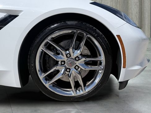 Used 2014 Chevrolet Corvette Stingray Convertible w/ 3LT Preferred Equipment Group image 9