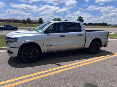 New 2026 RAM 1500 Big Horn AWD/4WD image 7