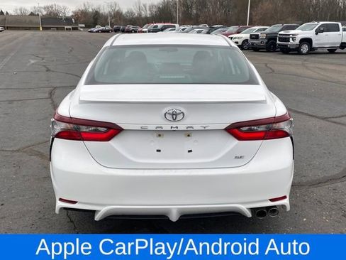 Used 2023 Toyota Camry SE FWD image 4