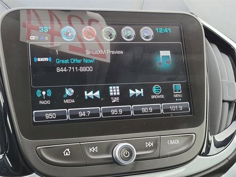 Used 2018 Chevrolet Volt LT w/ Comfort Package image 13