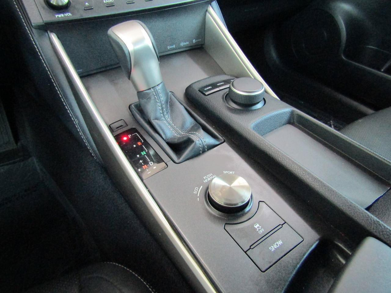 Used 2015 Lexus IS 250 RWD image 20