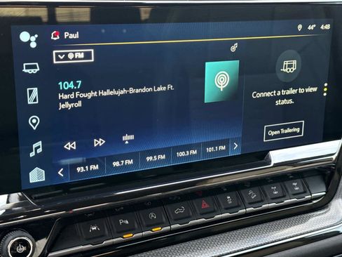 Used 2022 Chevrolet Silverado 1500 ZR2 w/ Technology Package image 3