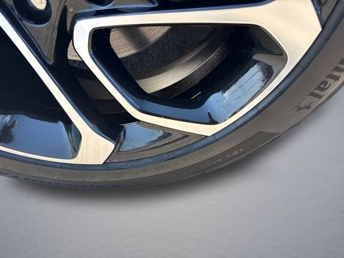 New 2026 Chevrolet Trax RS w/ Sunroof Package FWD image 32