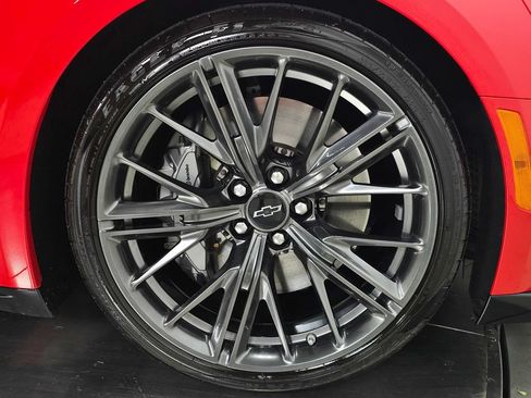 Used 2020 Chevrolet Camaro ZL1 RWD image 12