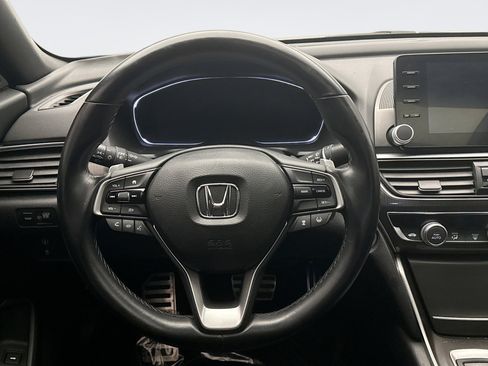 Used 2018 Honda Accord Sport image 12