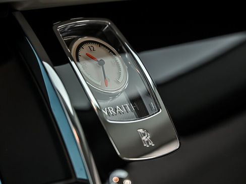 Used 2015 Rolls-Royce Wraith RWD image 36
