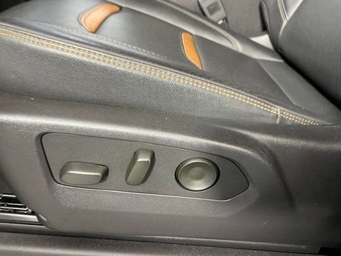 Used 2024 GMC Sierra 1500 AT4 image 28