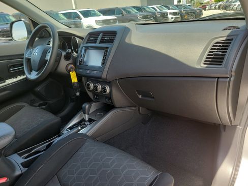 Used 2021 Mitsubishi Outlander Sport ES FWD image 17