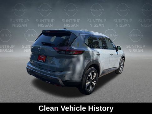 Used 2025 Nissan Rogue SL AWD/4WD image 6