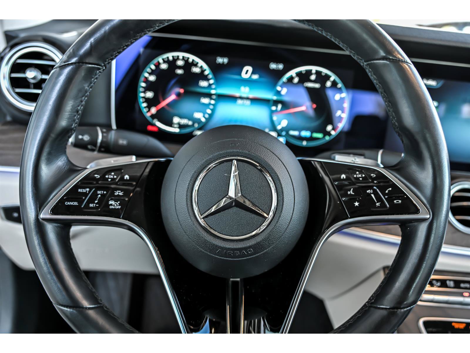 Certified 2022 Mercedes-Benz E 450 4MATIC Sedan image 17
