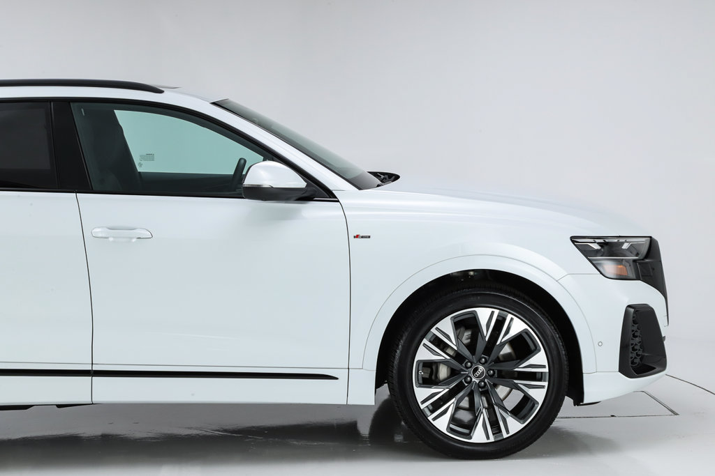 Used 2026 Audi Q8 Premium Plus AWD/4WD image 58