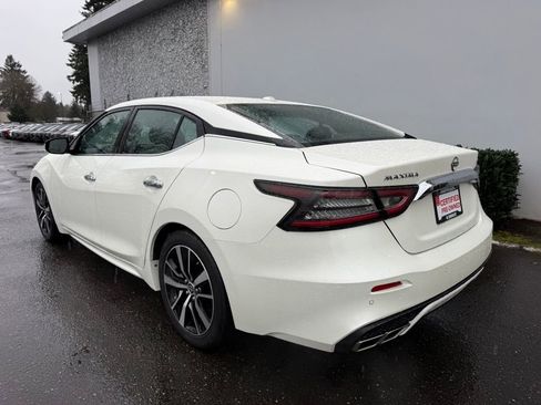 Used 2023 Nissan Maxima SV w/ Floor Mat Group image 11