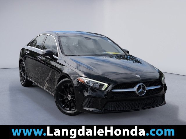 Used 2022 Mercedes-Benz A 220 image 1
