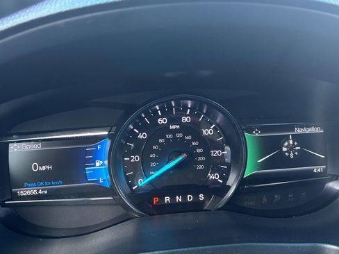 Used 2018 Ford Explorer XLT w/ Equipment Group 202A image 28