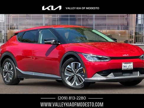 Used 2024 Kia EV6 Light RWD image 1