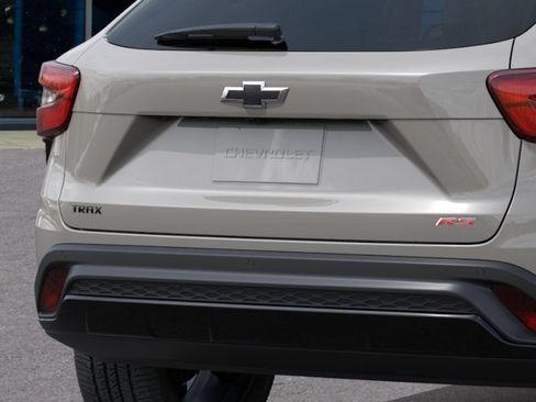 New 2026 Chevrolet Trax RS w/ Driver Confidence Package FWD image 14