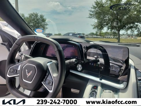 Used 2022 Chevrolet Corvette Stingray Preferred Conv w/ Z51 Performance Package RWD image 23