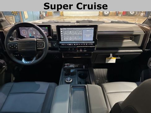 New 2025 GMC Hummer EV 2X AWD/4WD image 2