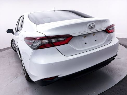 Used 2023 Toyota Camry LE image 7