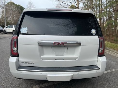 Used 2019 GMC Yukon Denali w/ Open Road Package image 8