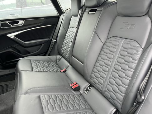 Used 2024 Audi RS 7 Performance image 34