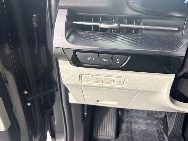 Used 2024 Kia Carnival SX Prestige FWD image 14