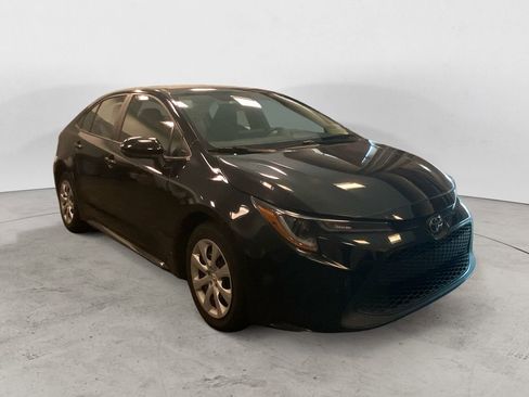 Used 2022 Toyota Corolla LE image 7