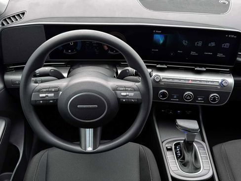 New 2026 Hyundai Kona SE FWD image 17