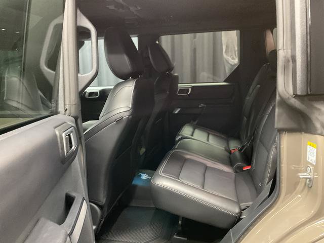 Used 2026 Ford Bronco Outer Banks AWD/4WD image 8