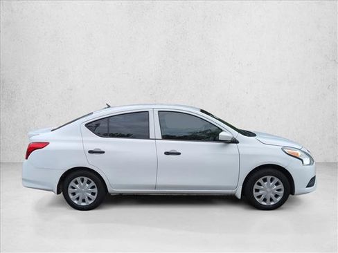Used 2017 Nissan Versa S Plus FWD image 4
