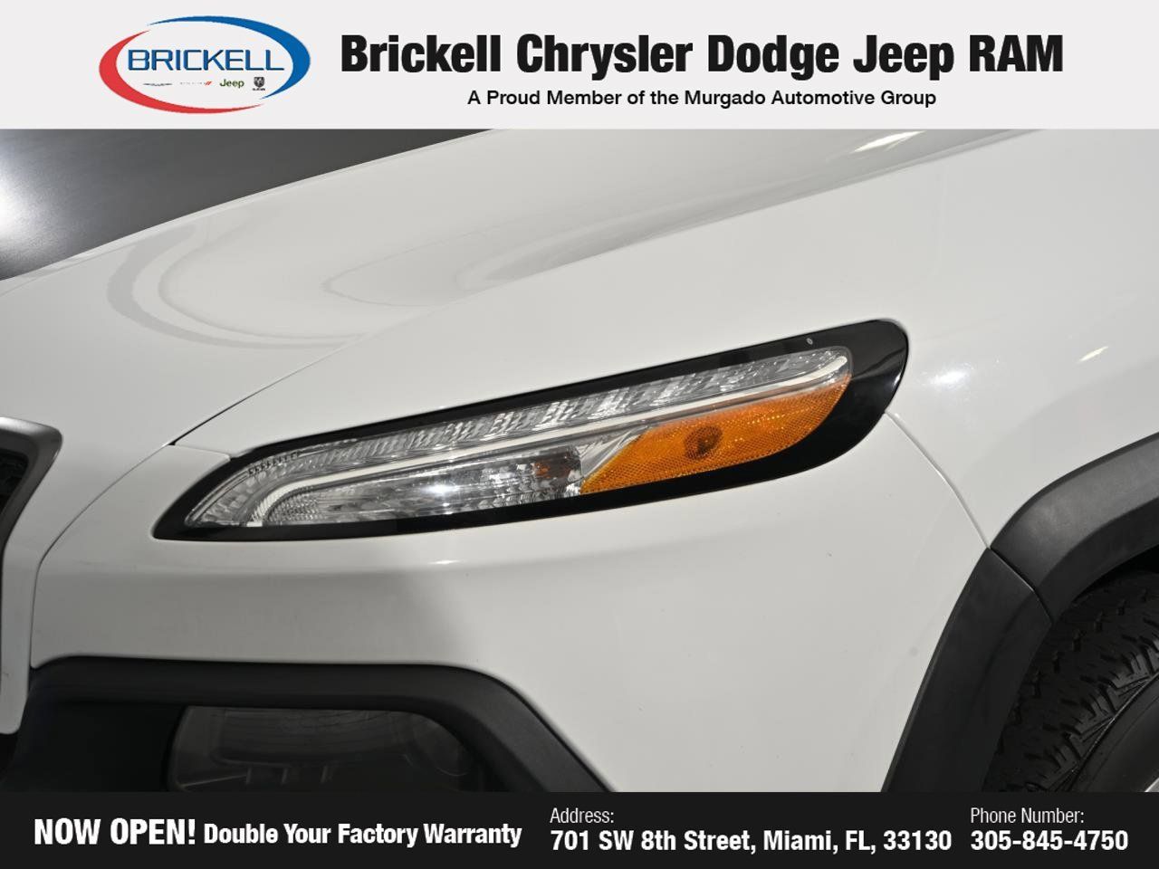 Used 2015 Jeep Cherokee Trailhawk w/ Comfort/Convenience Group AWD/4WD image 10