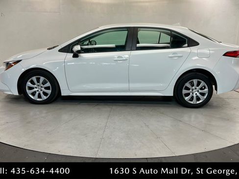 Used 2024 Toyota Corolla LE FWD image 2