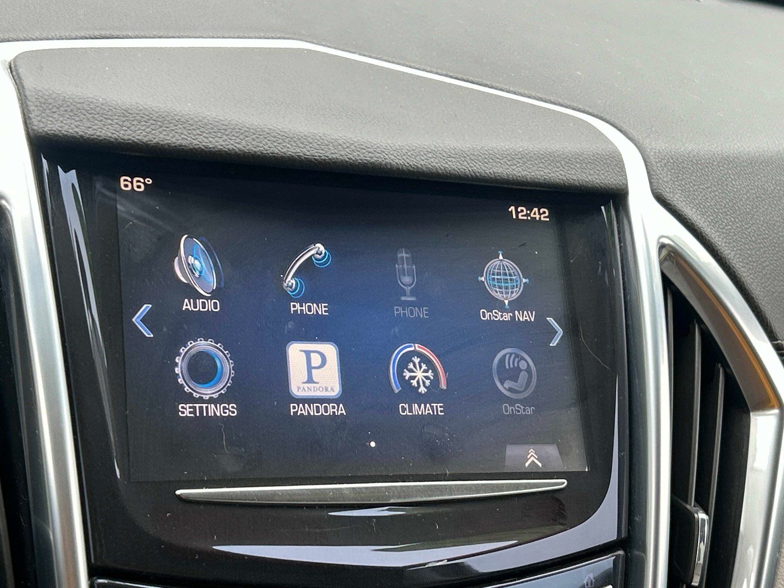 Used 2014 Cadillac SRX FWD image 30