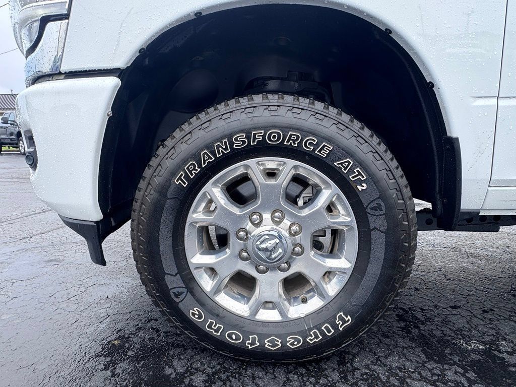 Used 2024 RAM 2500 Laramie w/ Safety Group AWD/4WD image 10