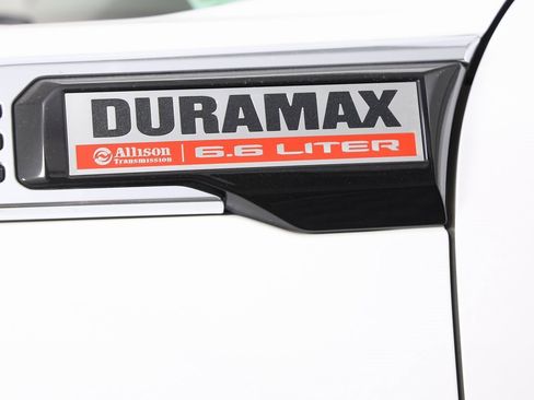 Used 2024 GMC Sierra 2500 Denali w/ Denali Reserve Package image 2