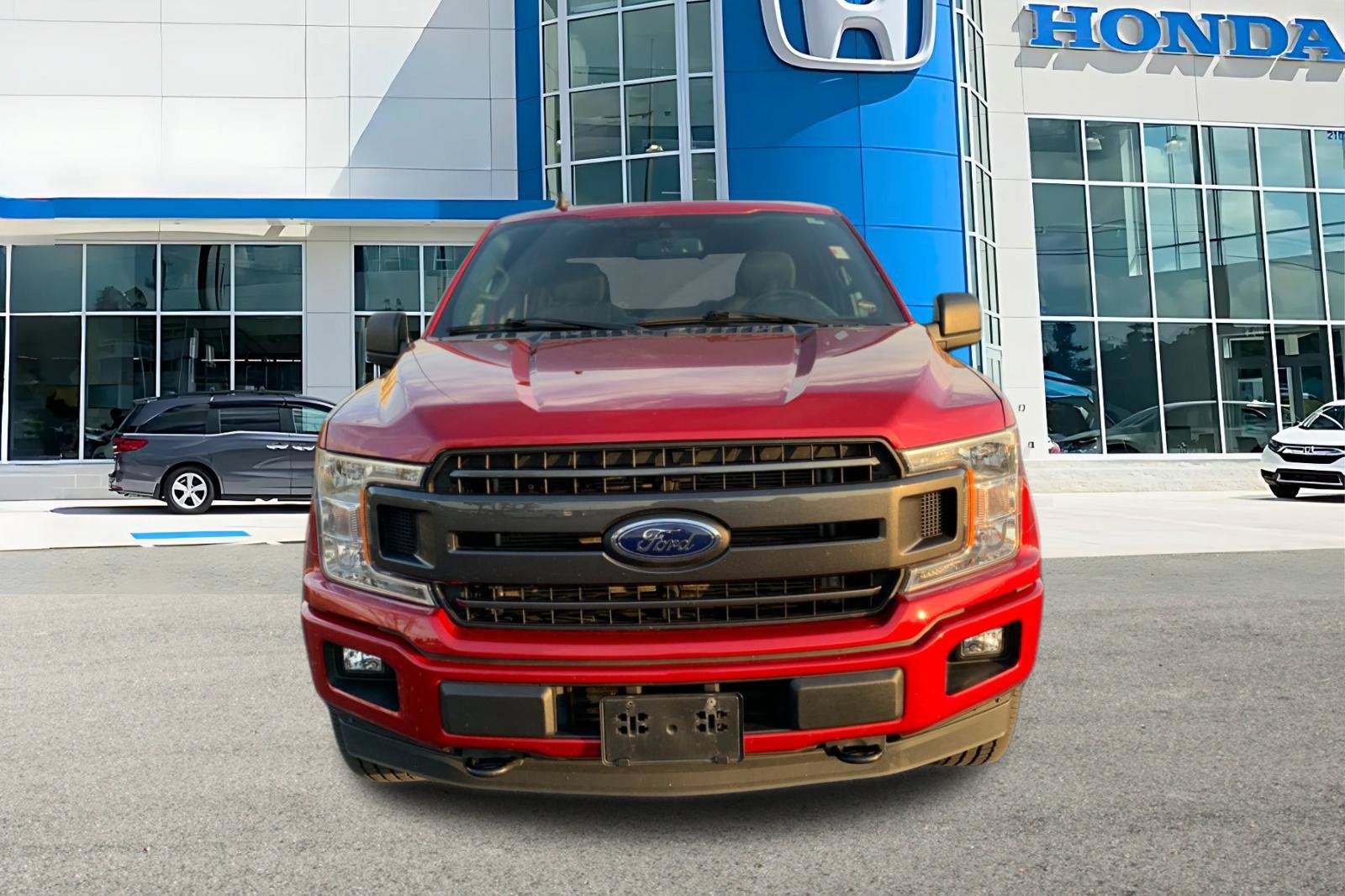 Used 2020 Ford F150 XLT w/ Equipment Group 302A Luxury AWD/4WD image 8