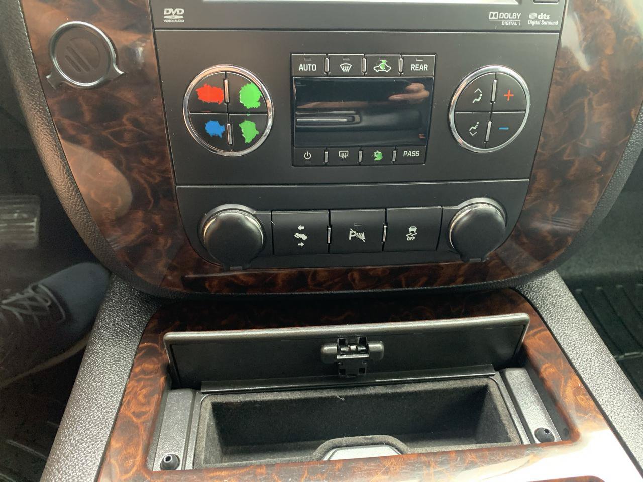 Used 2013 GMC Yukon Denali AWD/4WD image 31