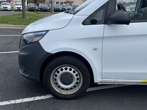 Used 2021 Mercedes-Benz Metris image 26