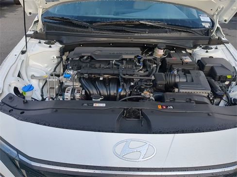 New 2025 Hyundai Elantra Sport image 26