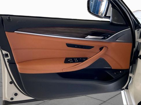 Used 2023 BMW 530e w/ M Sport Package RWD image 20