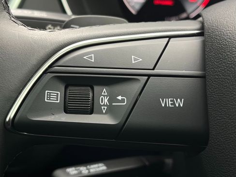 Used 2025 Audi Q5 2.0T Premium image 38