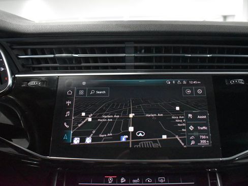 Used 2020 Audi Q8 Premium Plus AWD/4WD image 18