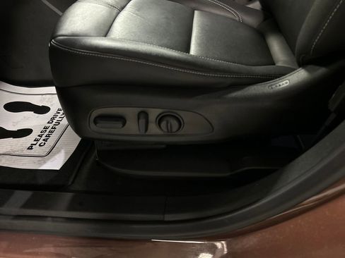 Used 2023 Chevrolet Blazer LT image 13