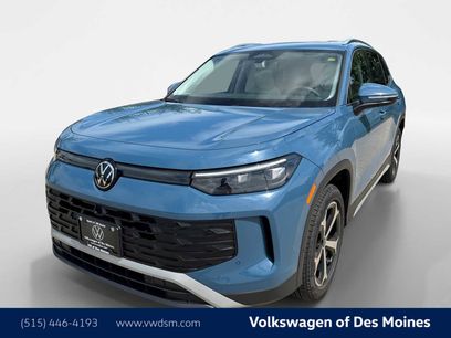New 2025 Volkswagen Tiguan SE