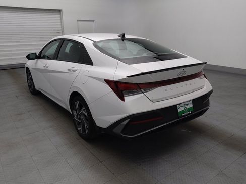 Used 2025 Hyundai Elantra Sport FWD image 5