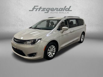 Used 2019 Chrysler Pacifica Touring-L