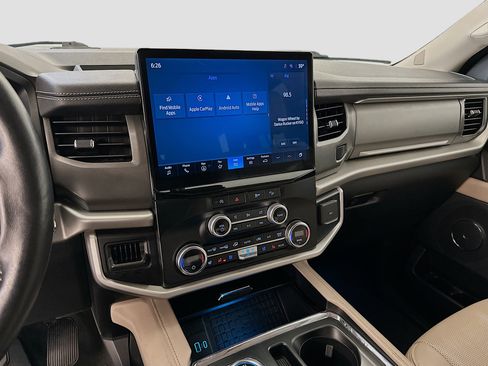Used 2024 Ford Expedition Max XLT image 26