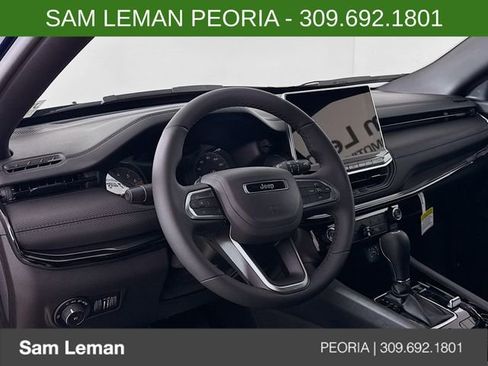 New 2026 Jeep Compass Latitude image 9