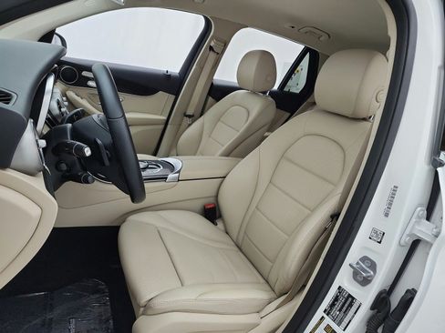 Used 2019 Mercedes-Benz GLC 300 image 10